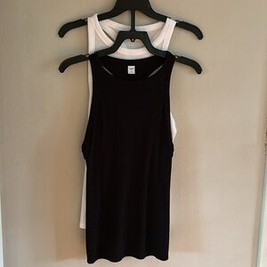 Old Navy Active Tank Bundle